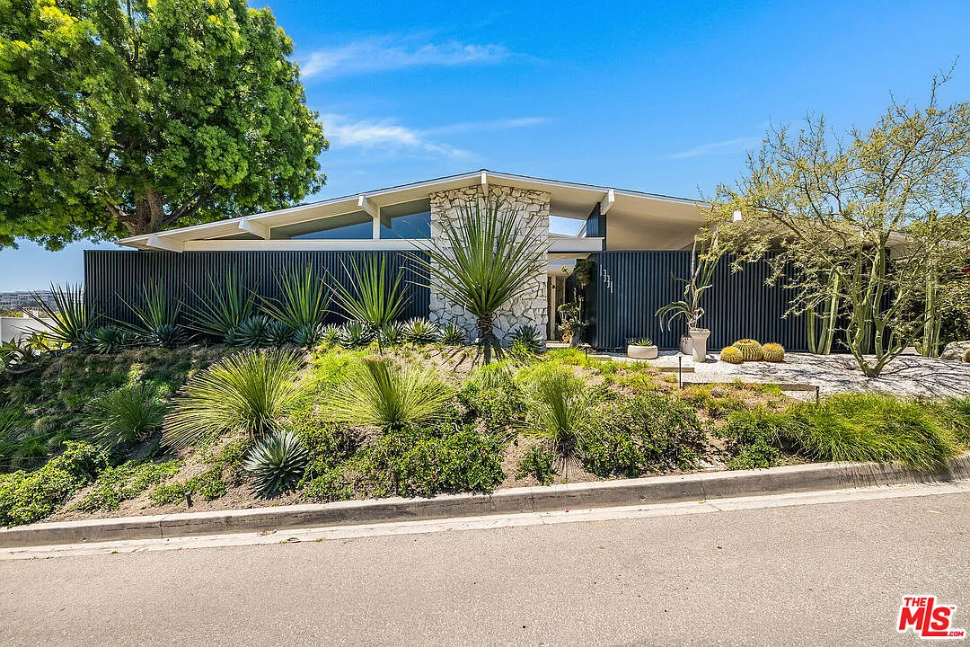 Casiano House photograph 4